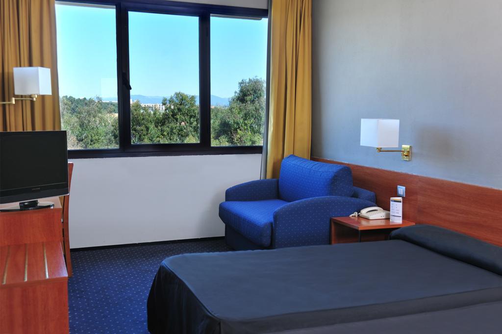 Hotel As Bellaterra Cerdanyola del Valles Zimmer foto